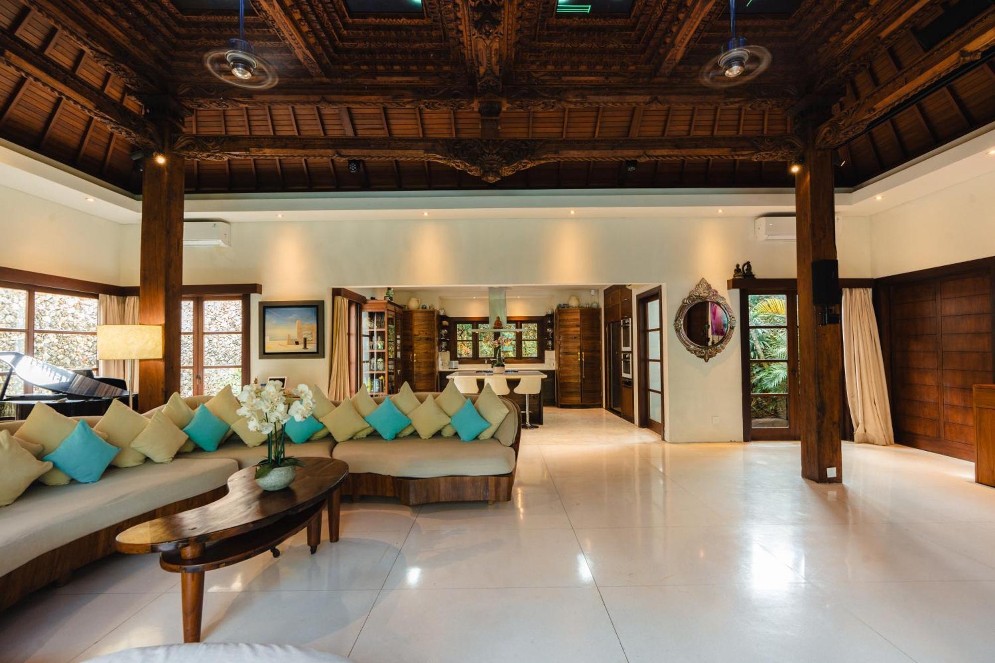 Lataliana Seminyak Βίλα Εξωτερικό φωτογραφία